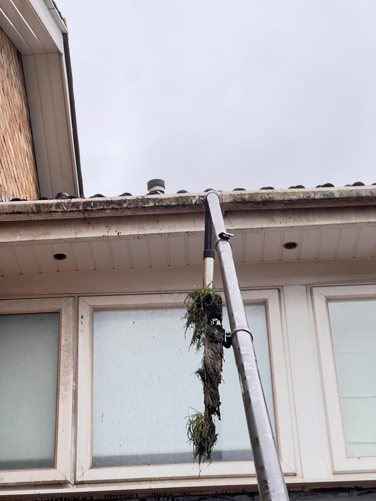 Gutter Cleaning in London